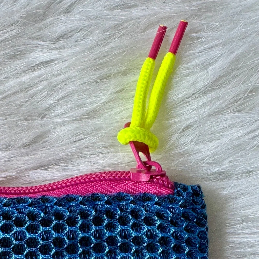 Ipsy Neon Mesh Zipper Makeup‎ Bag Blue Pink